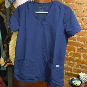 Figs scrub top